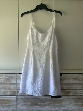 🤍 NWT Mills by Millie Bobby Brown Eyelet A-Line Mini Dress White Size Junior S
